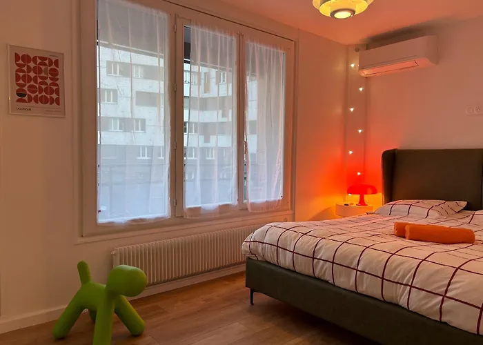 Orange & Art